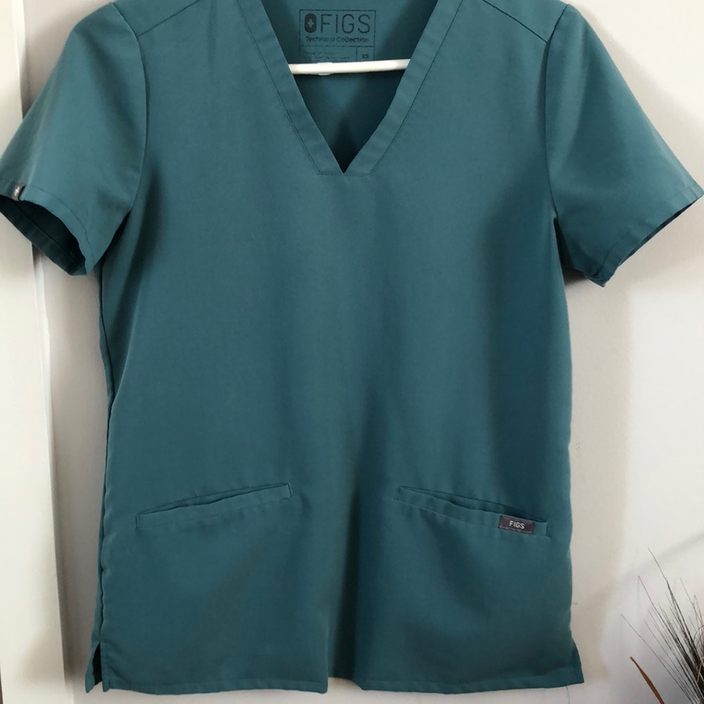 Figs scrubs.
